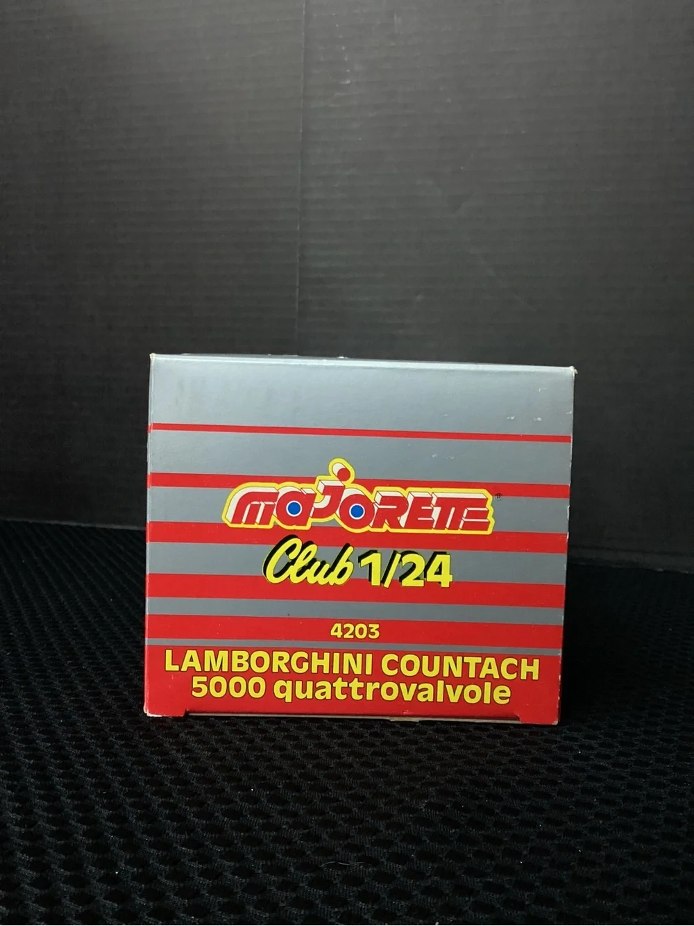 1:24 Red Lamborghini Countach Majorette, France 5000 collectible Car